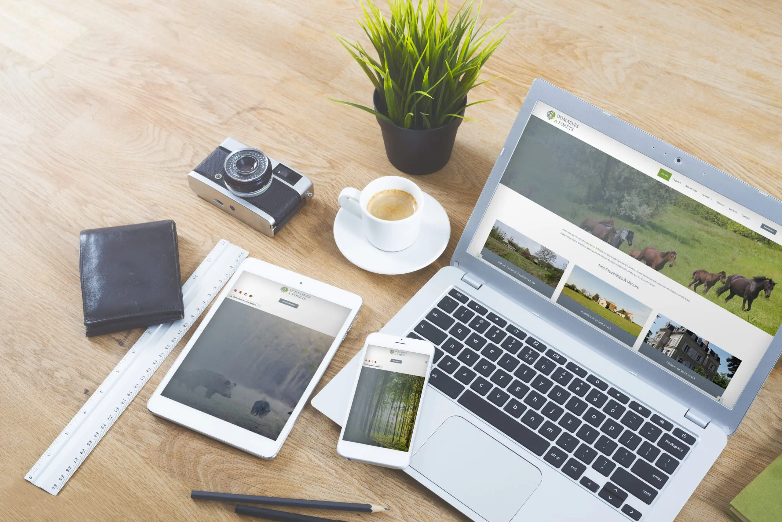 mockup site web responsive - ordinateur, tablette et smartphone